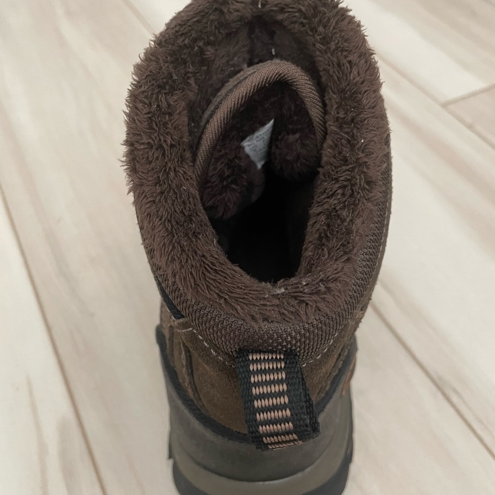 Die Hard Winter boots zip Size 9